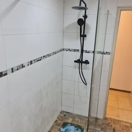 Nettes Gastezimmer Nahe Sindelfingen / Stuttgart / Schwarzwaldrand * Grafenau (Baden-Wurttemberg)
